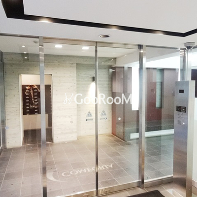 
						 コンフォリア豊洲 エントランスホール