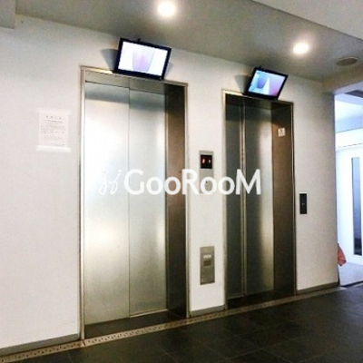 
						 コンフォリア豊洲 エレベーター