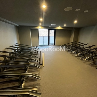 
						デュオフラッツ日本橋水天宮 駐輪場