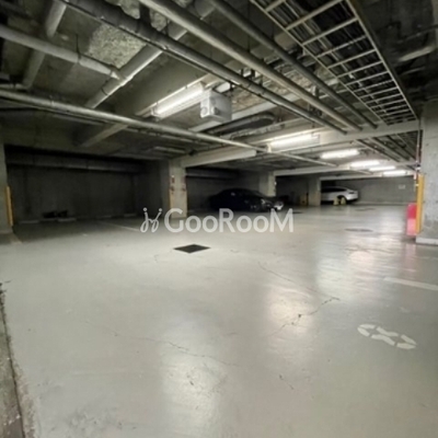 
						レジディア六本木檜町公園 駐車場