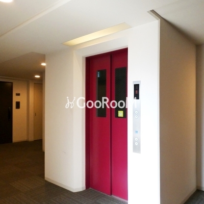 
						コンフォリア浅草橋  エレベーター