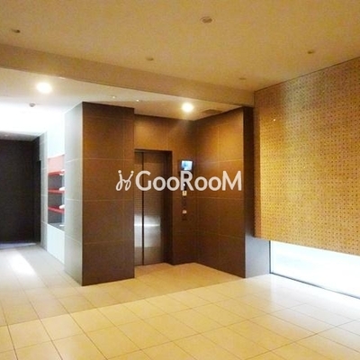 
						コンフォリア両国サウス ロビー