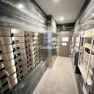 
						ラグゼナ秋葉原 郵便受け