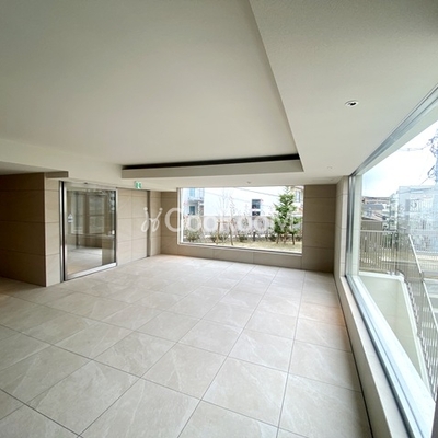 
						クラリティア横浜反町　エントランス4