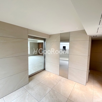 
						クラリティア横浜反町　エントランス6