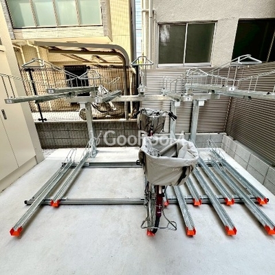 
						グランパセオ押上　駐輪場