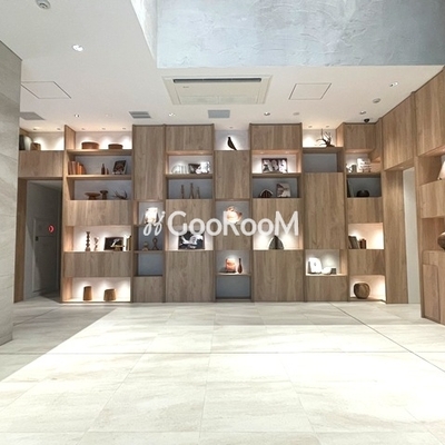 
						コンフォリア芝浦MOKU エントランスロビー