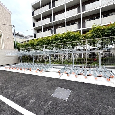 
						ザ・パークハビオ大森町 駐輪場
