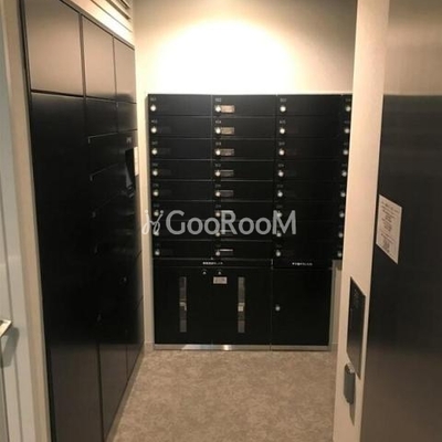 
						パークアクシス市谷左内町 郵便受け