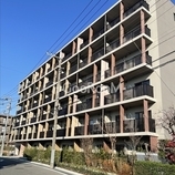 ロイジェント西新井