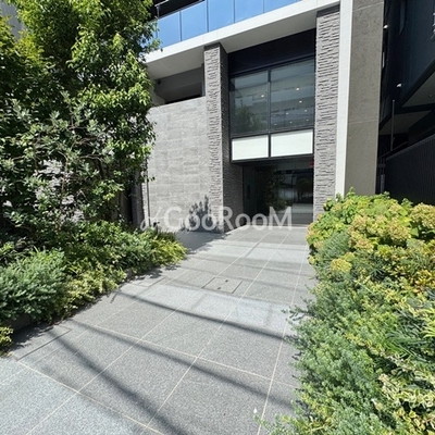 
						シーズンフラッツ代々木 エントランス