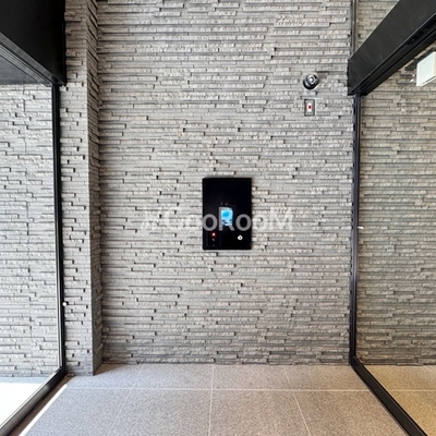 
						シーズンフラッツ代々木 エントランス