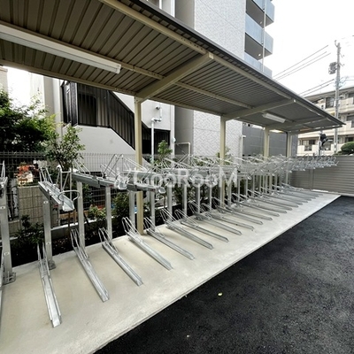 
						アルファコート谷在家　駐輪場