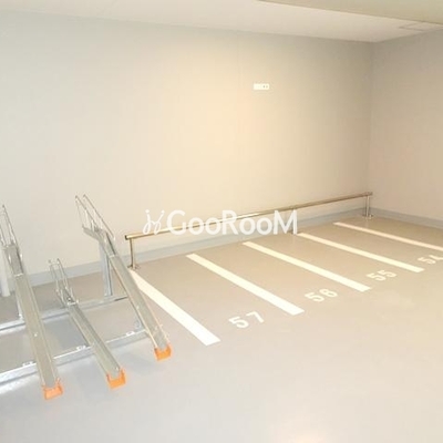 
						コンフォリア志村坂上 駐輪場