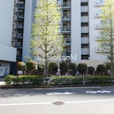 
						コンフォリア芝浦バウハウス 外観写真3