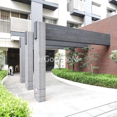 
						ディア新宿イーストⅡ エントランス