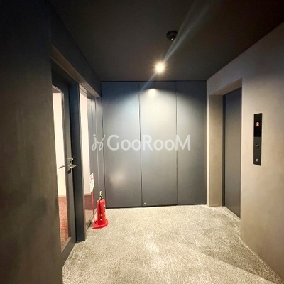 
						ルミークスイート麻布十番 内廊下