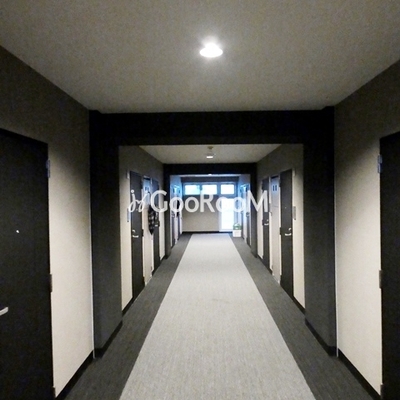 
						コンフォリア南砂町 廊下