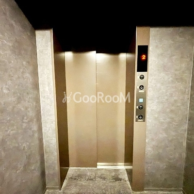 
						ザ・パークハビオ日本橋茅場町 エレベーターホール