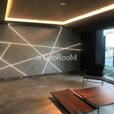 
						パークアクシス市谷左内町 ロビー