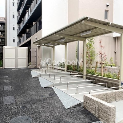 
						パークアクシス錦糸町スタイルズ 駐輪場