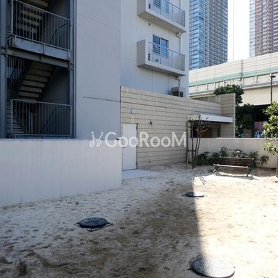 
						コンフォリア芝浦バウハウス  ドッグラン