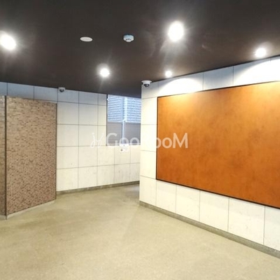 
						ディア新宿イーストⅡ ロビー