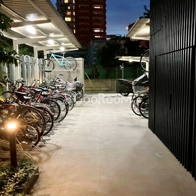 
						ザ・パークハビオ滝野川 駐輪場2