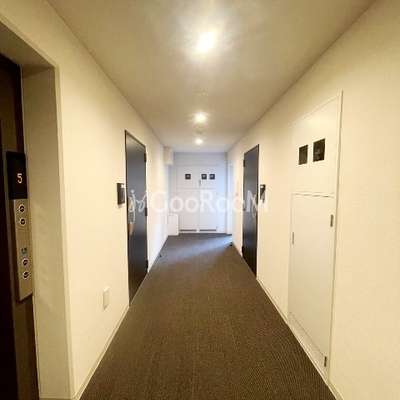 
						プライムブリス中野富士見町2 内廊下