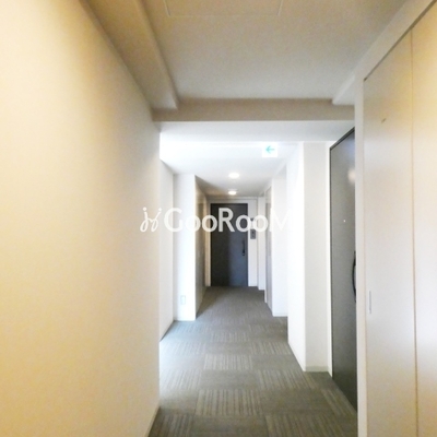 
						コンフォリア浅草橋  内廊下