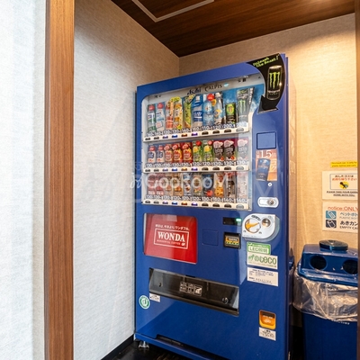 
						自動販売機