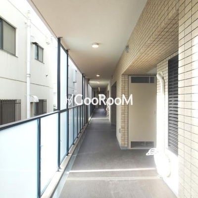 
						ドゥーエ早稲田の廊下