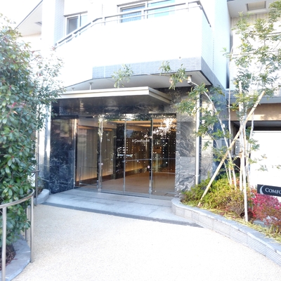 
						コンフォリア馬込の入口
