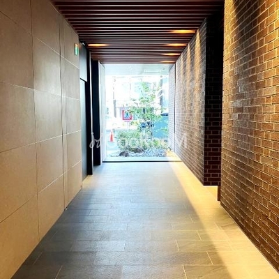 
						ラティエラ四谷 外観・共用部 写真3