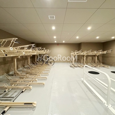 
						パークアクシス下北沢 駐輪場