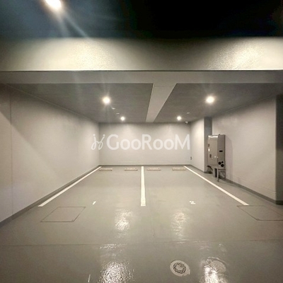 
						アジールコート三宿テラス　駐車場2