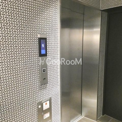 
						ザ・パークハビオ日本橋小伝馬町  エレベーター